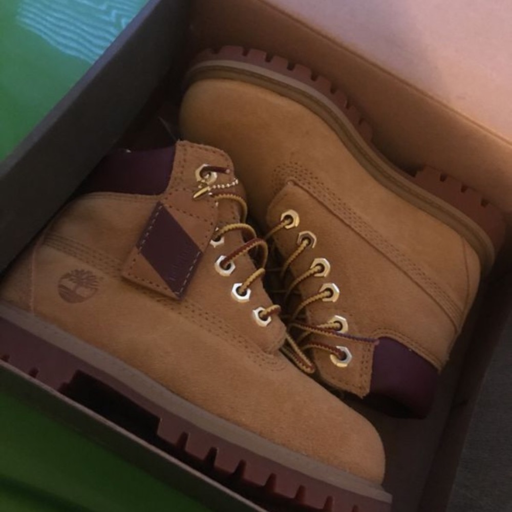 Kids boots